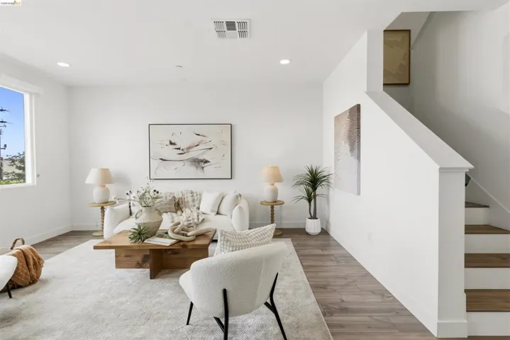 1355 Pullman Way, Oakland, California 94607