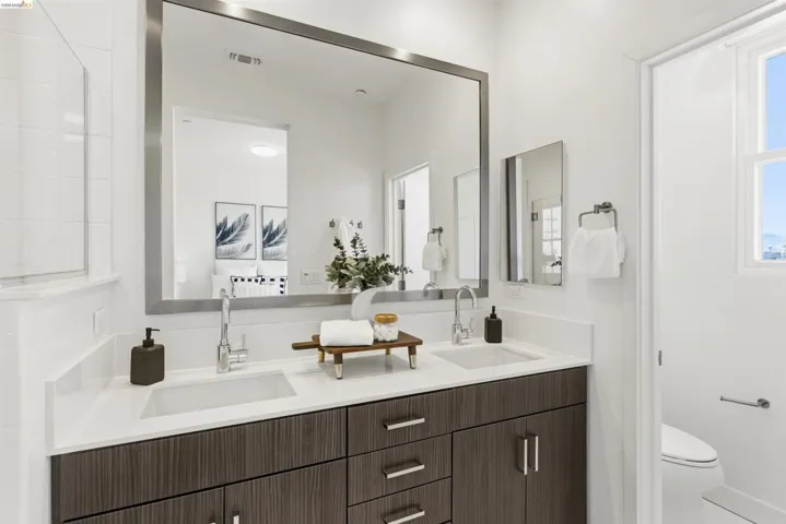 1355 Pullman Way, Oakland, California 94607