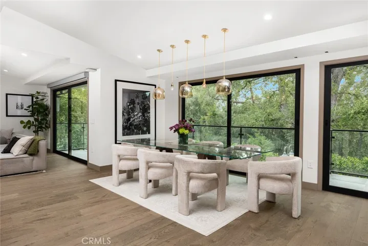 4607 Alta Canyada, La Canada Flintridge, California 91011