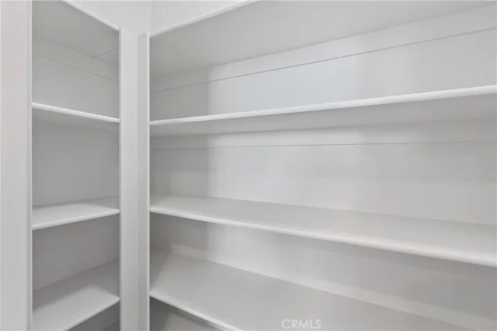 Walk in Pantry