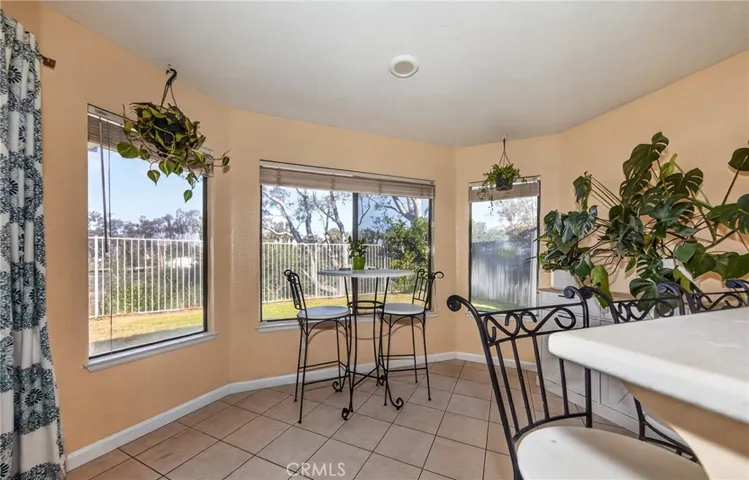 28958 Shadow Creek, Highland, California 92346
