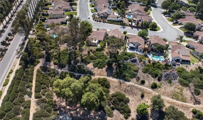 28958 Shadow Creek, Highland, California 92346