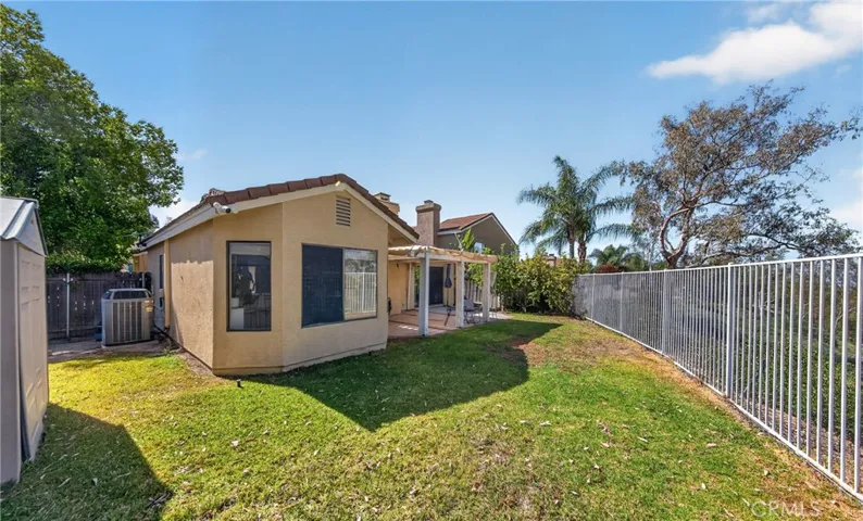 28958 Shadow Creek, Highland, California 92346