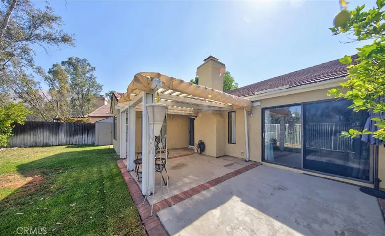 28958 Shadow Creek, Highland, California 92346