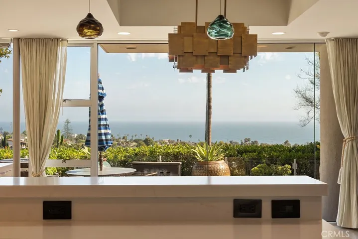 920 Skyline Drive, Laguna Beach, California 92651