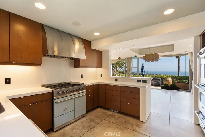 920 Skyline Drive, Laguna Beach, California 92651
