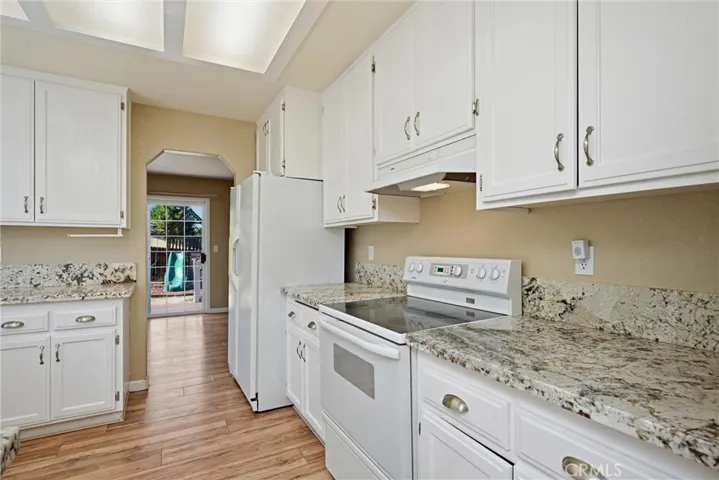 10370 Fairway Drive, Kelseyville, California 95451