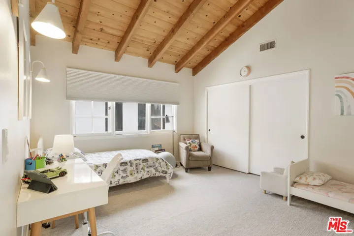 2330 Midvale Avenue, Los Angeles, California 90064