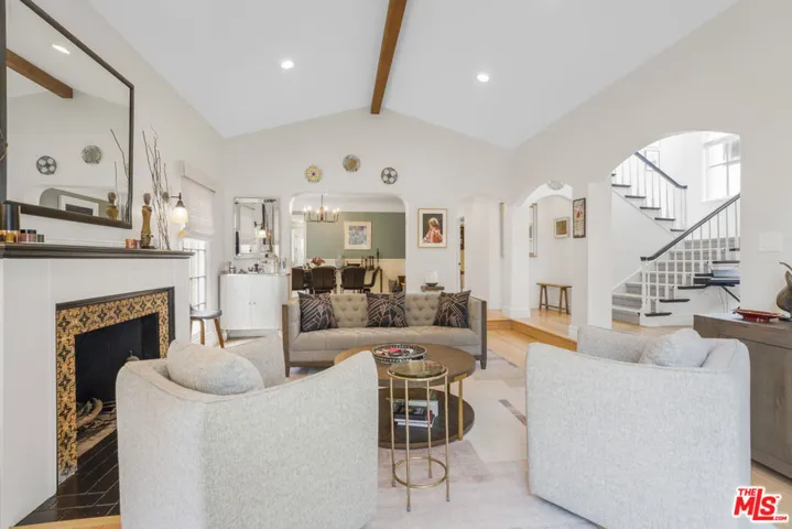 2330 Midvale Avenue, Los Angeles, California 90064