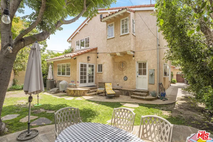 2330 Midvale Avenue, Los Angeles, California 90064