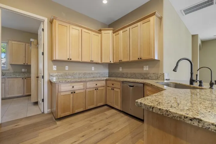 1027 Winter Lane, Patterson, California 95363