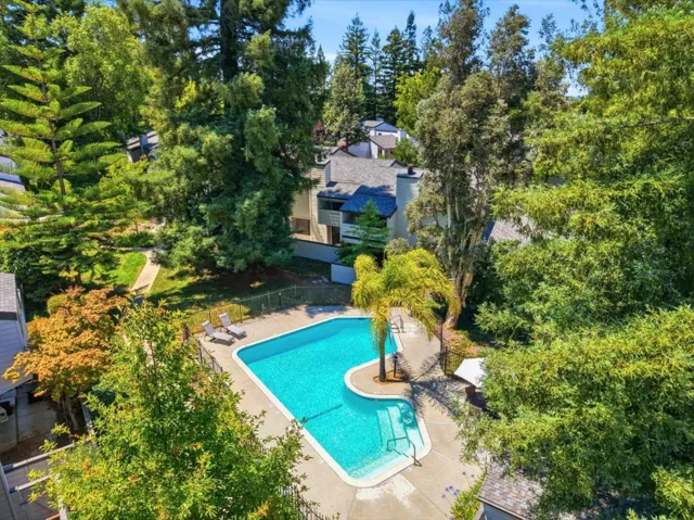 102 Lancewood Place, Los Gatos, California 95032