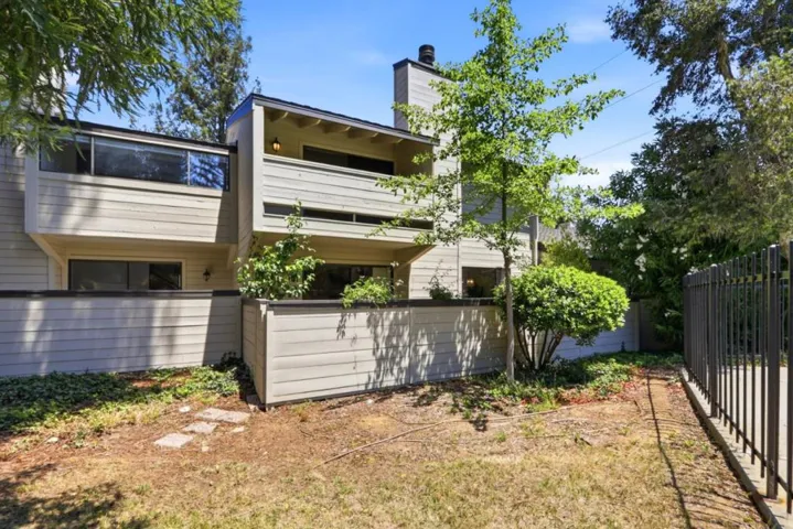 102 Lancewood Place, Los Gatos, California 95032