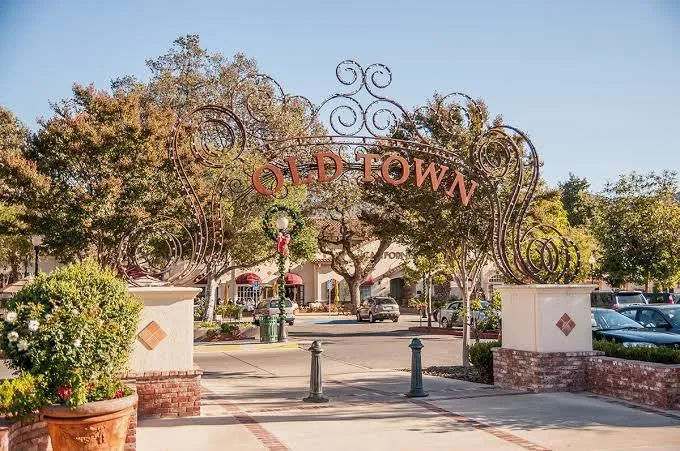 102 Lancewood Place, Los Gatos, California 95032