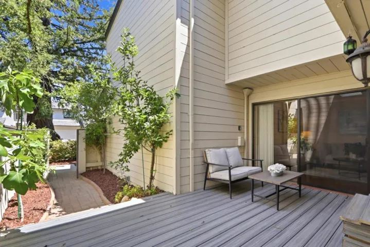 102 Lancewood Place, Los Gatos, California 95032