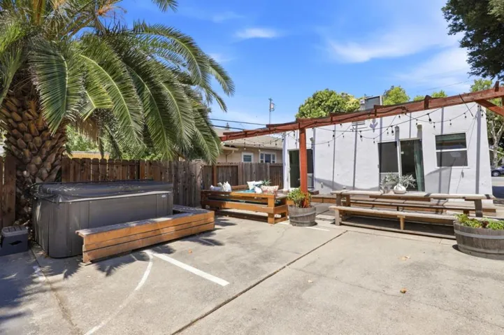 140 2nd Street, Gilroy, California 95020