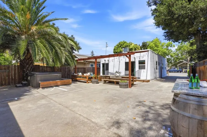 140 2nd Street, Gilroy, California 95020