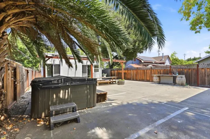140 2nd Street, Gilroy, California 95020