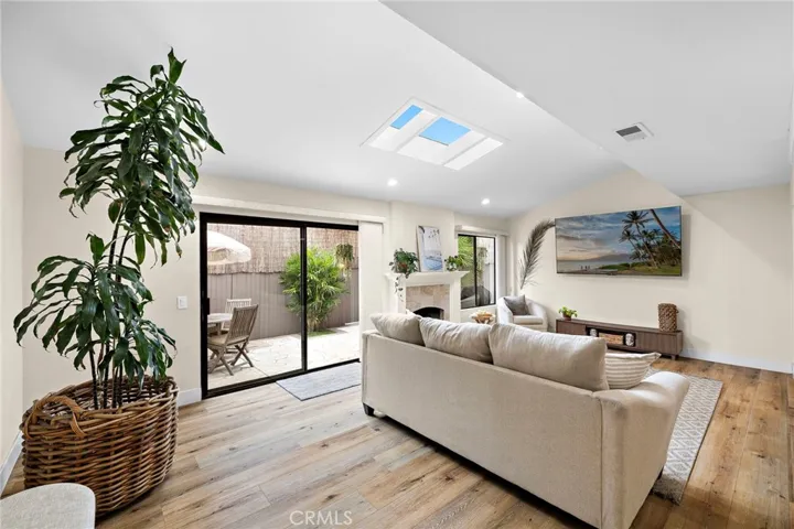 490 Plaza Estival, San Clemente, California 92672