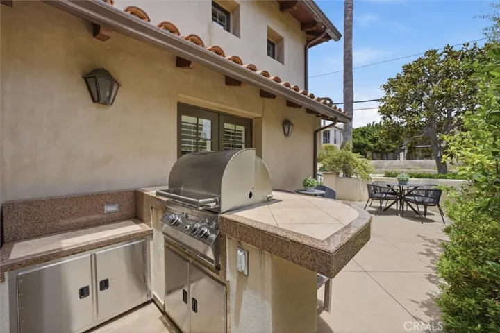 3305 Clay Street, Newport Beach, California 92663