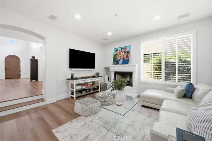3305 Clay Street, Newport Beach, California 92663