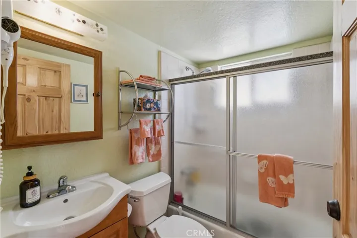 26355 Augusta, Lake Arrowhead, California 92352