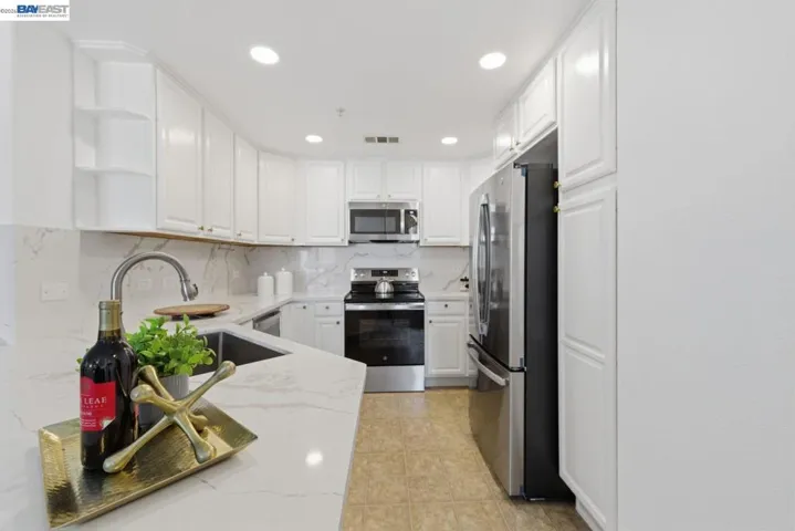 800 S Abel Street 519, Milpitas, California 95035