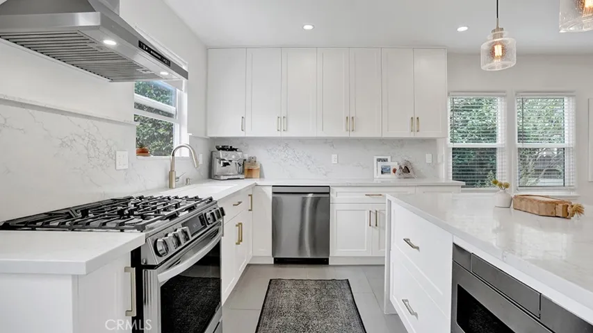 292 Monrovia, Long Beach, California 90803