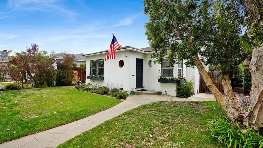 292 Monrovia, Long Beach, California 90803