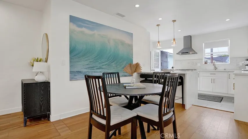292 Monrovia, Long Beach, California 90803