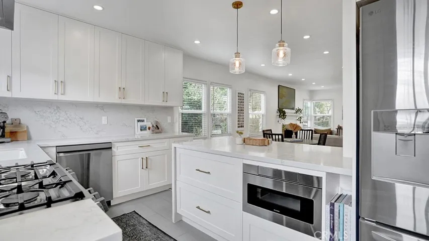 292 Monrovia, Long Beach, California 90803