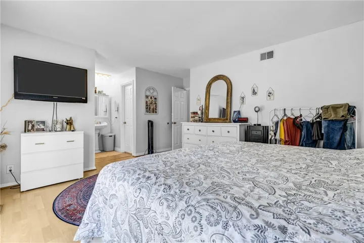 23801 Lindley, Mission Viejo, California 92691