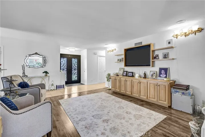 23801 Lindley, Mission Viejo, California 92691