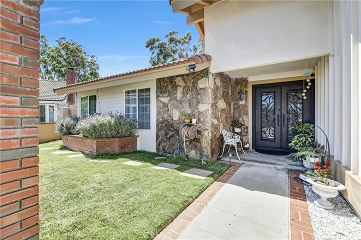 23801 Lindley, Mission Viejo, California 92691