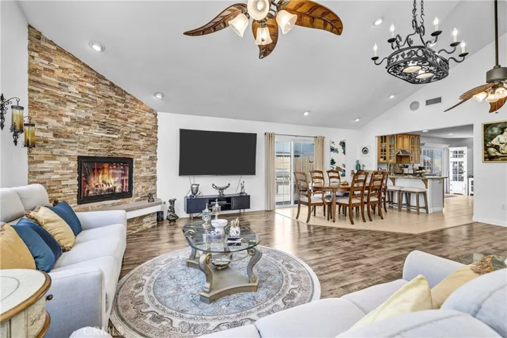 23801 Lindley, Mission Viejo, California 92691