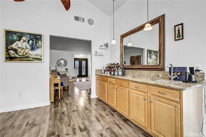 23801 Lindley, Mission Viejo, California 92691