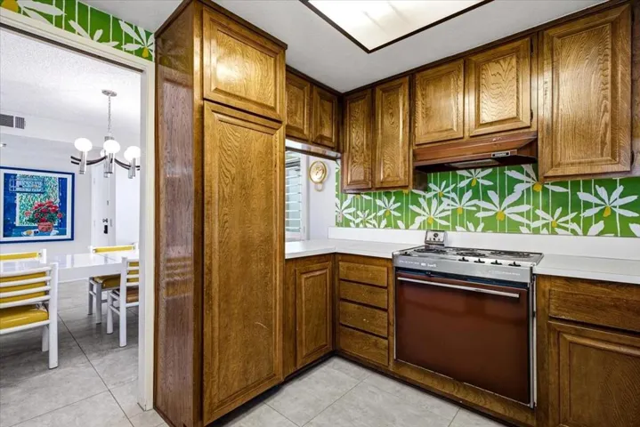 12-703 N Barcelona Circle-31