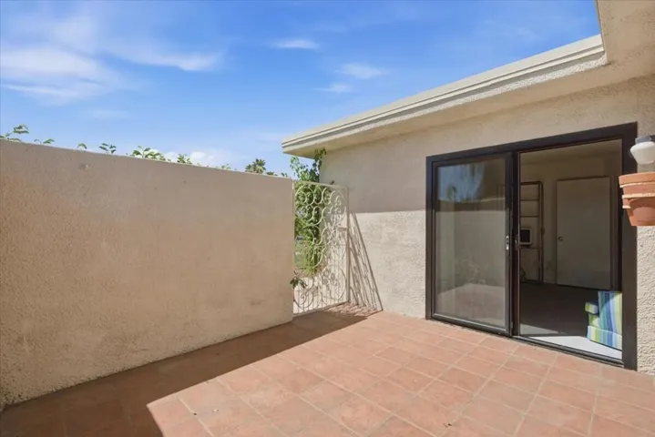 17-703 N Barcelona Circle-41