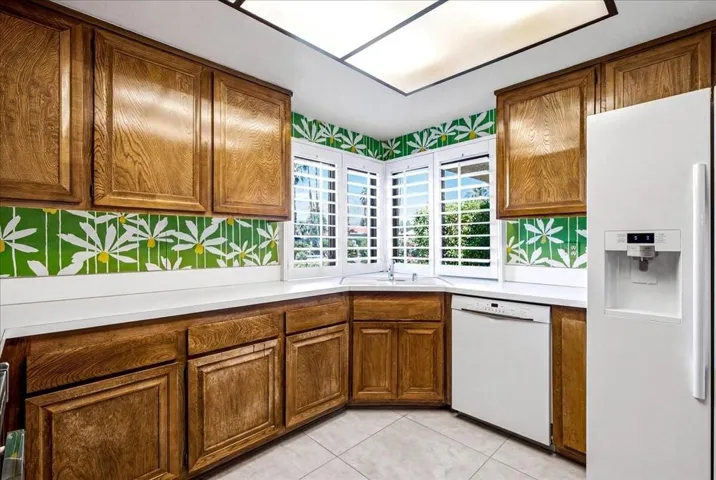 13-703 N Barcelona Circle-46