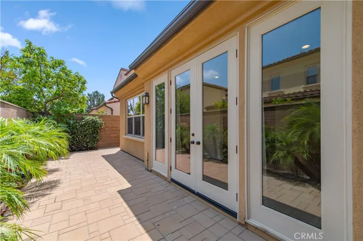 85 Birmingham, Irvine, California 92620