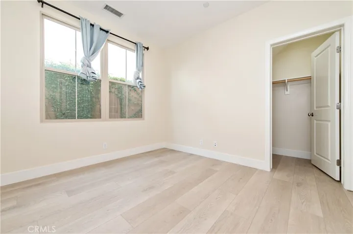85 Birmingham, Irvine, California 92620