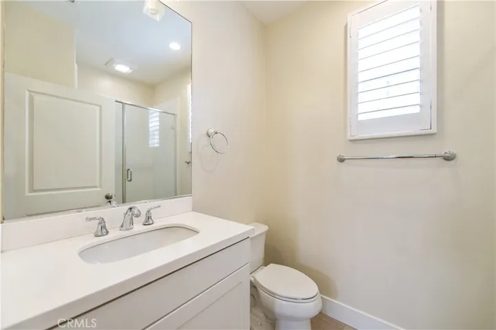 85 Birmingham, Irvine, California 92620