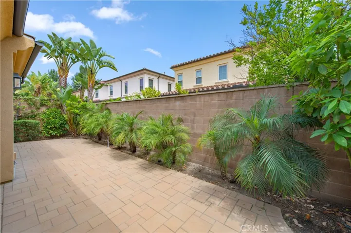 85 Birmingham, Irvine, California 92620