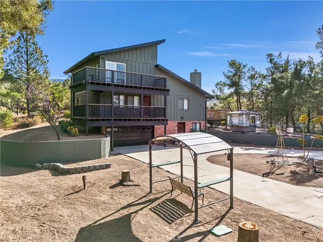 48085 Twin Pines Road, Banning, California 92220