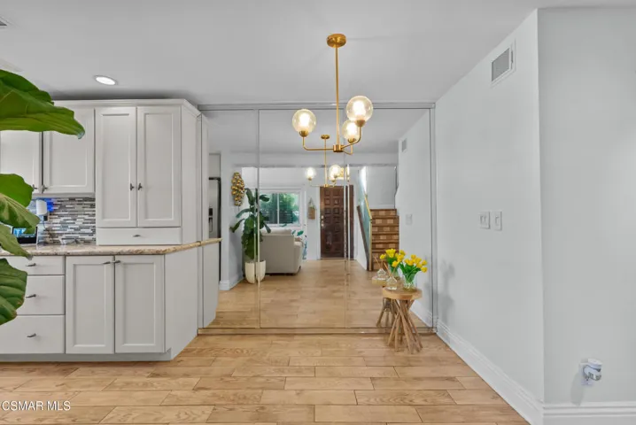 Dining Area Off The Kitchen