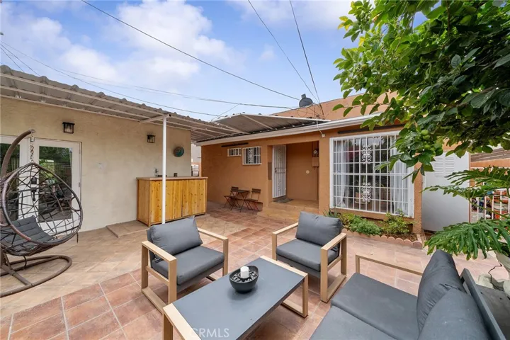 1301 W 56th Street, Los Angeles, California 90037