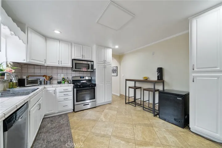 1301 W 56th Street, Los Angeles, California 90037