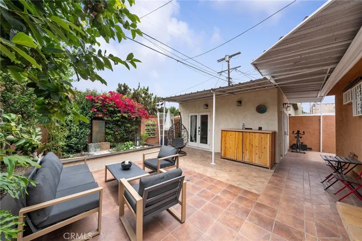 1301 W 56th Street, Los Angeles, California 90037
