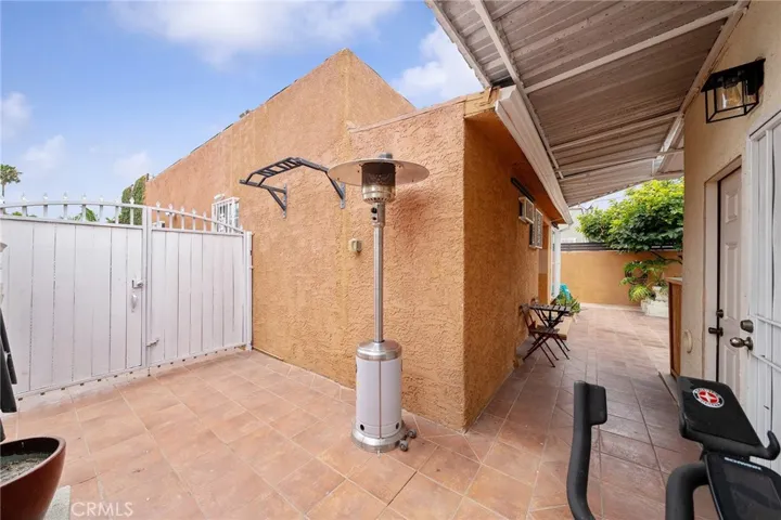 1301 W 56th Street, Los Angeles, California 90037