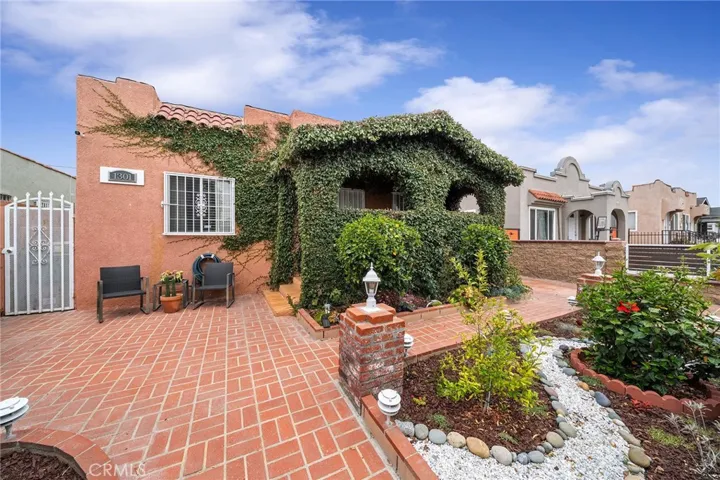 1301 W 56th Street, Los Angeles, California 90037